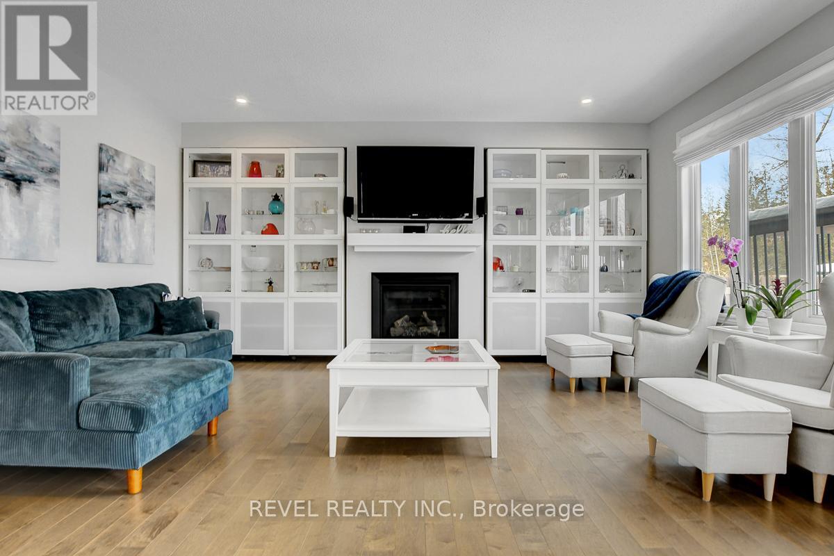 664 Eagle Crest Heights