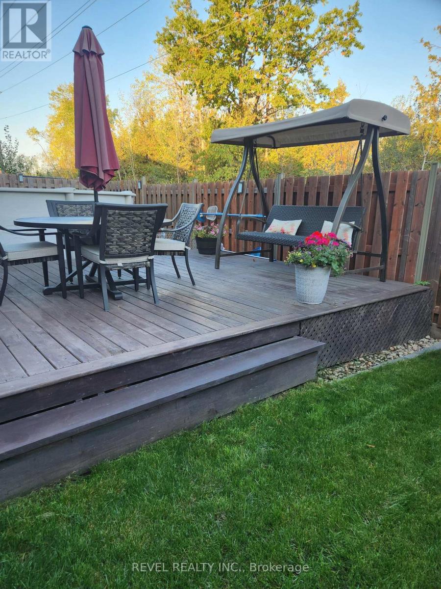 664 Eagle Crest Heights