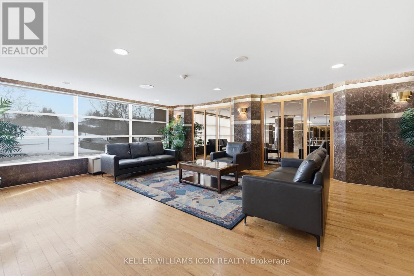 1011 - 2760 Carousel Crescent