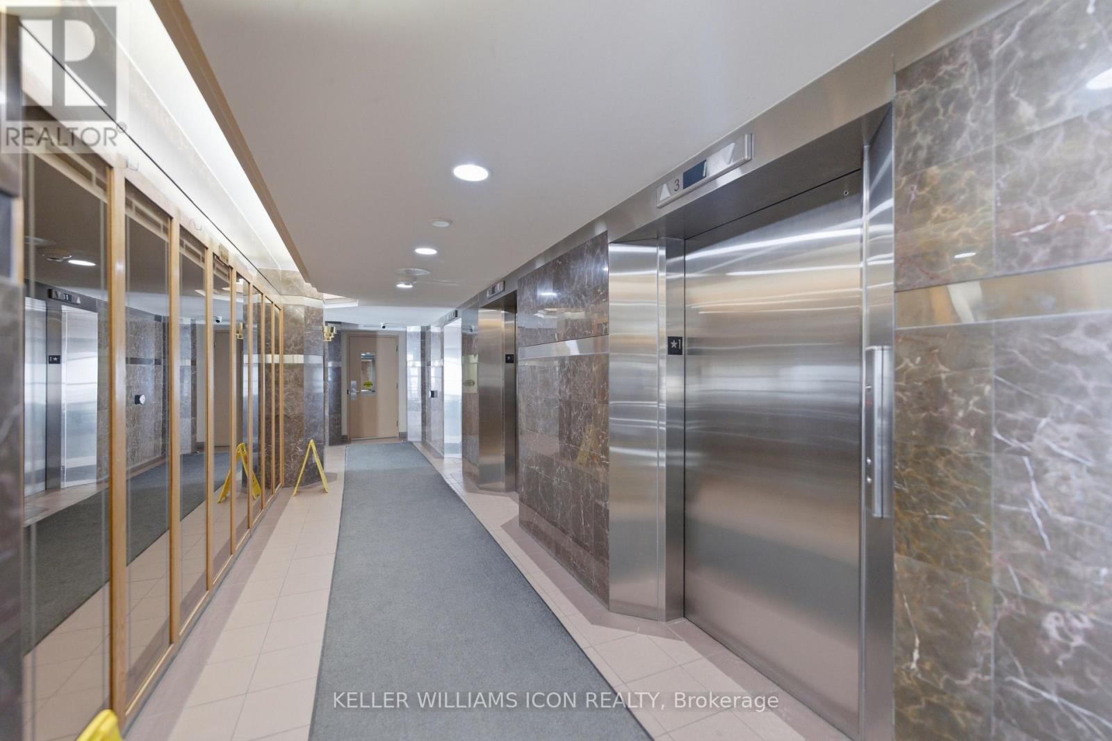 1011 - 2760 Carousel Crescent