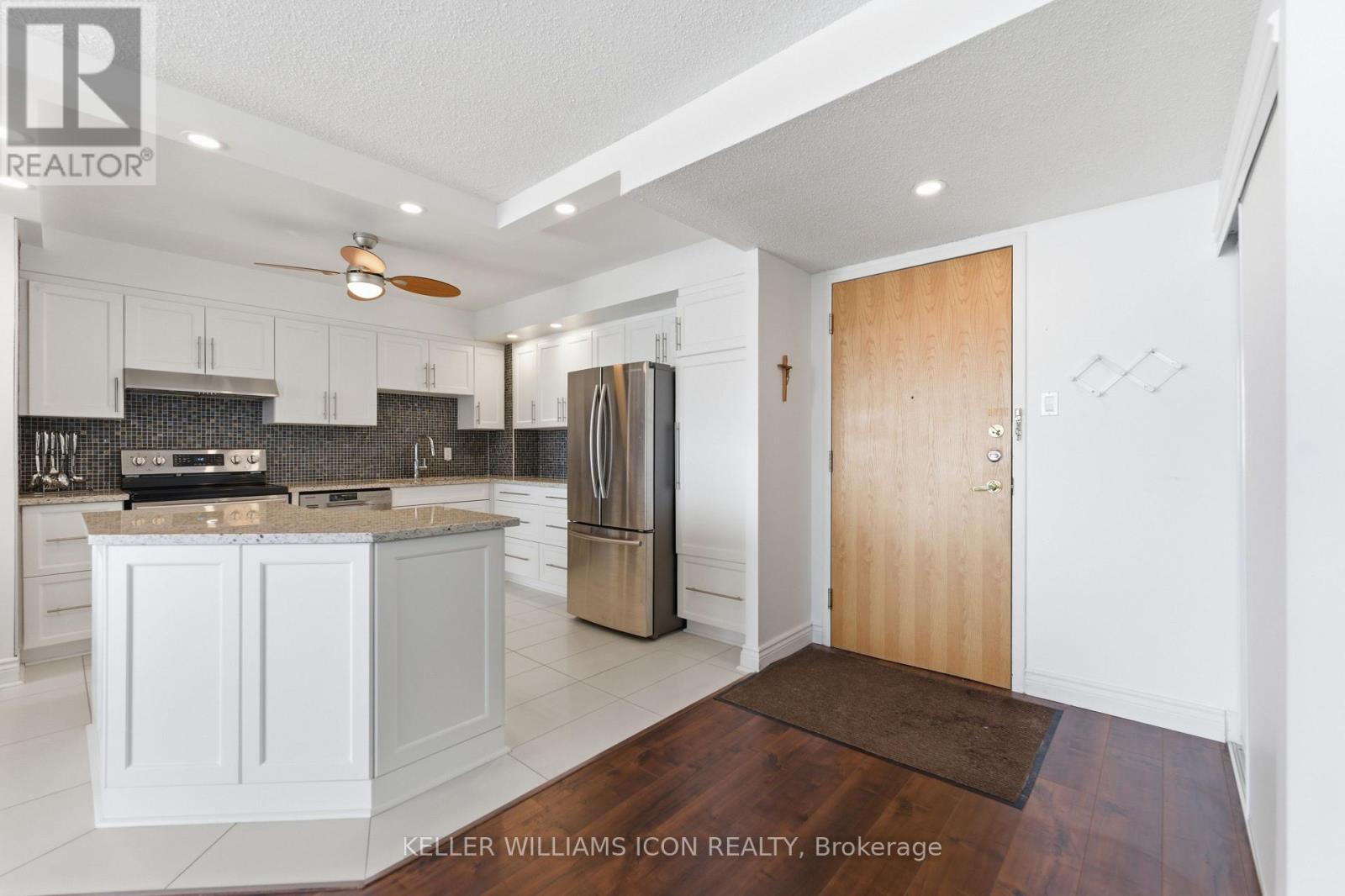 1011 - 2760 Carousel Crescent