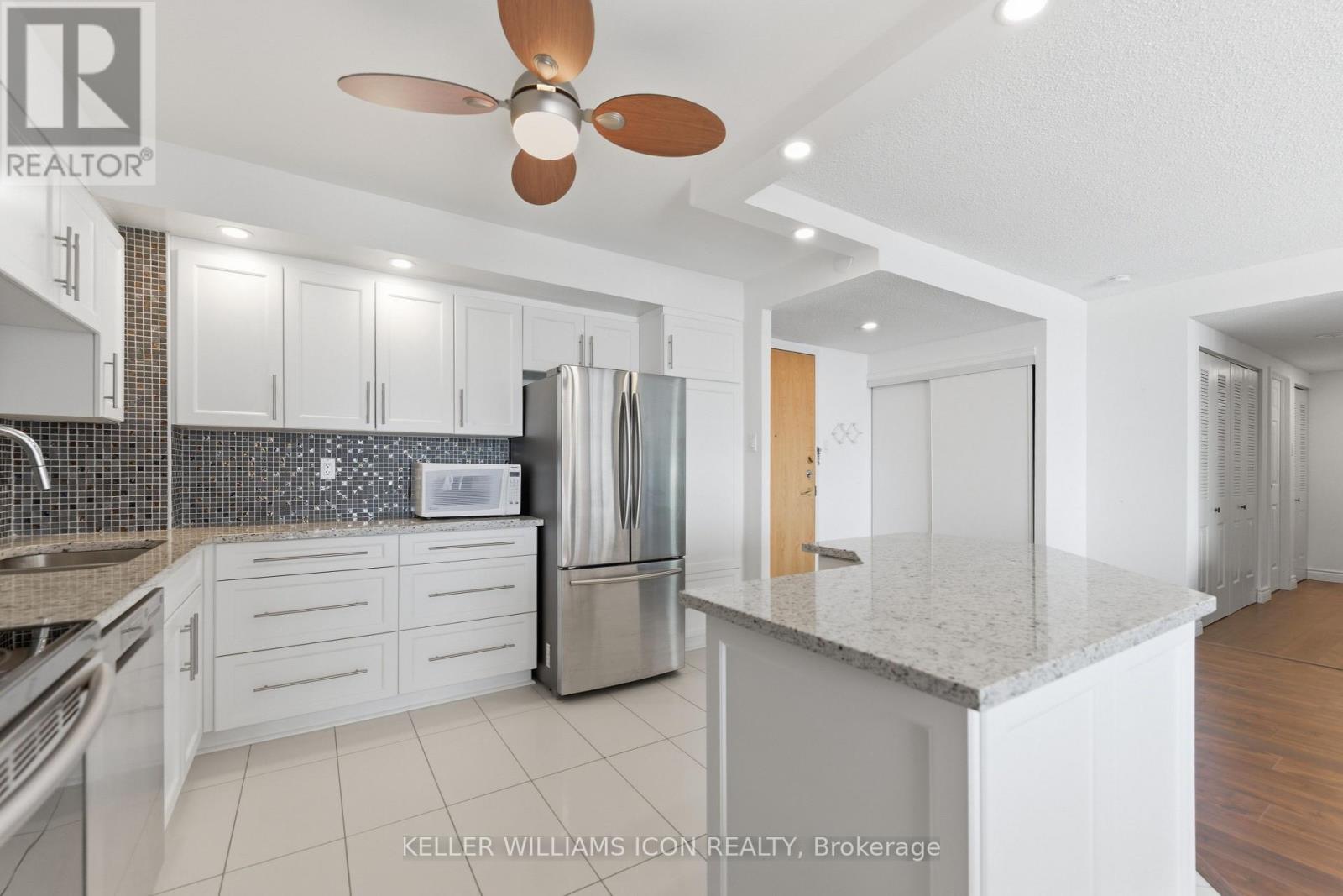 1011 - 2760 Carousel Crescent