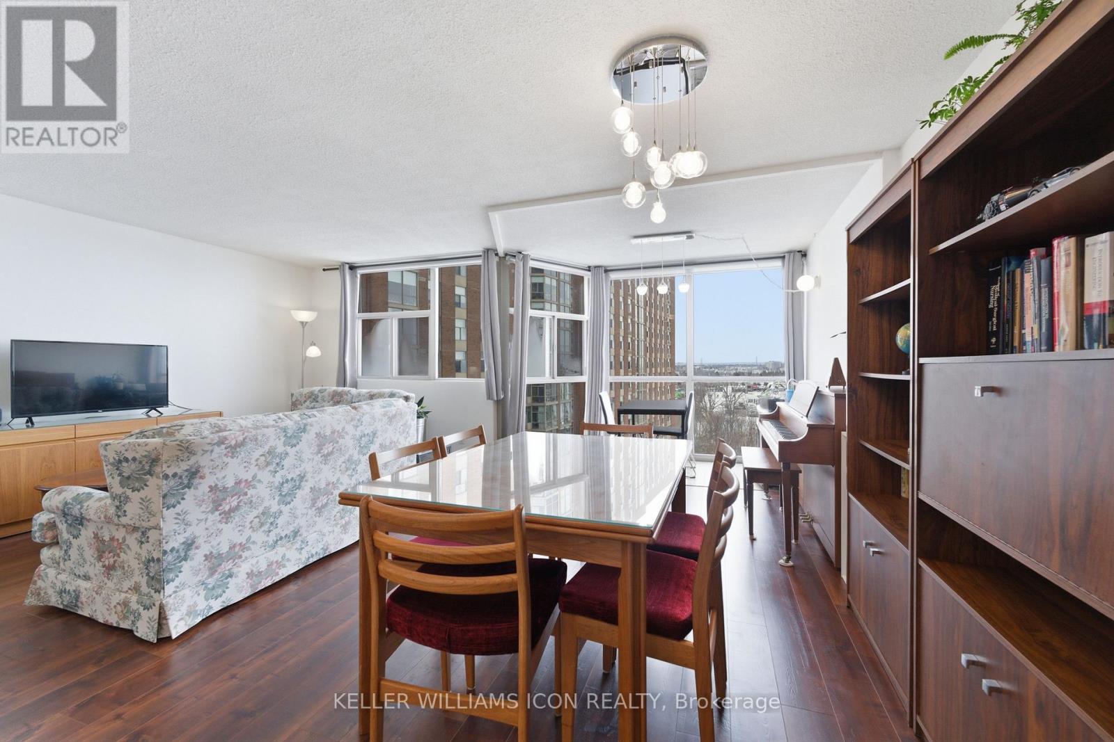 1011 - 2760 Carousel Crescent