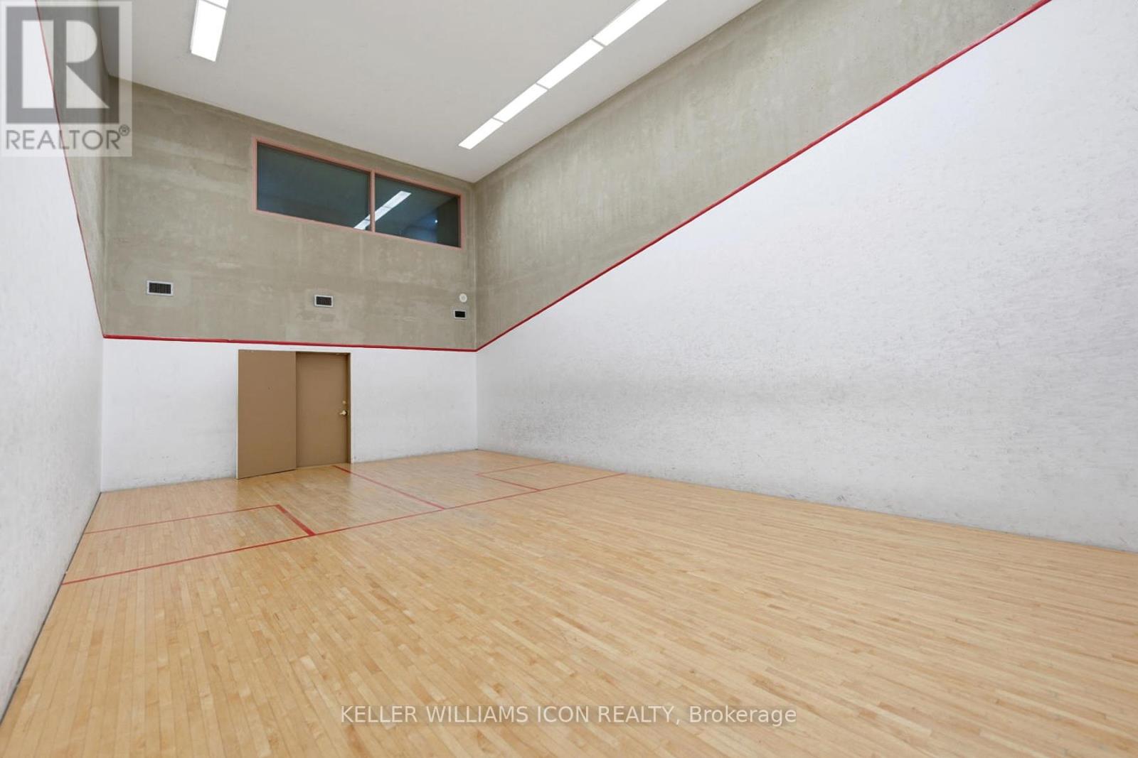 1011 - 2760 Carousel Crescent