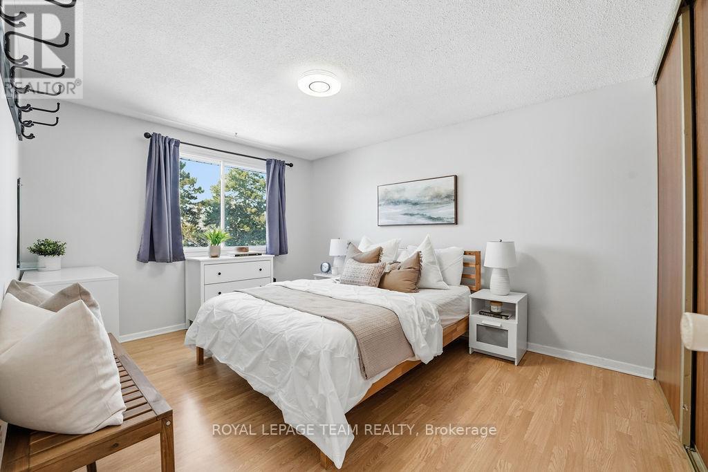 B - 461 Moodie Drive