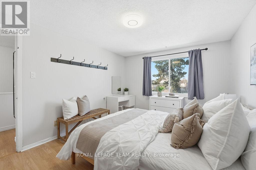 B - 461 Moodie Drive