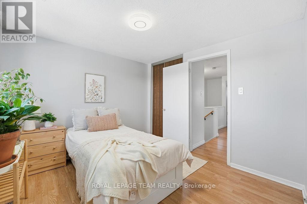 B - 461 Moodie Drive