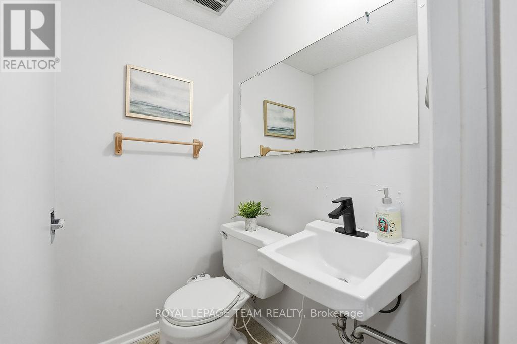 B - 461 Moodie Drive