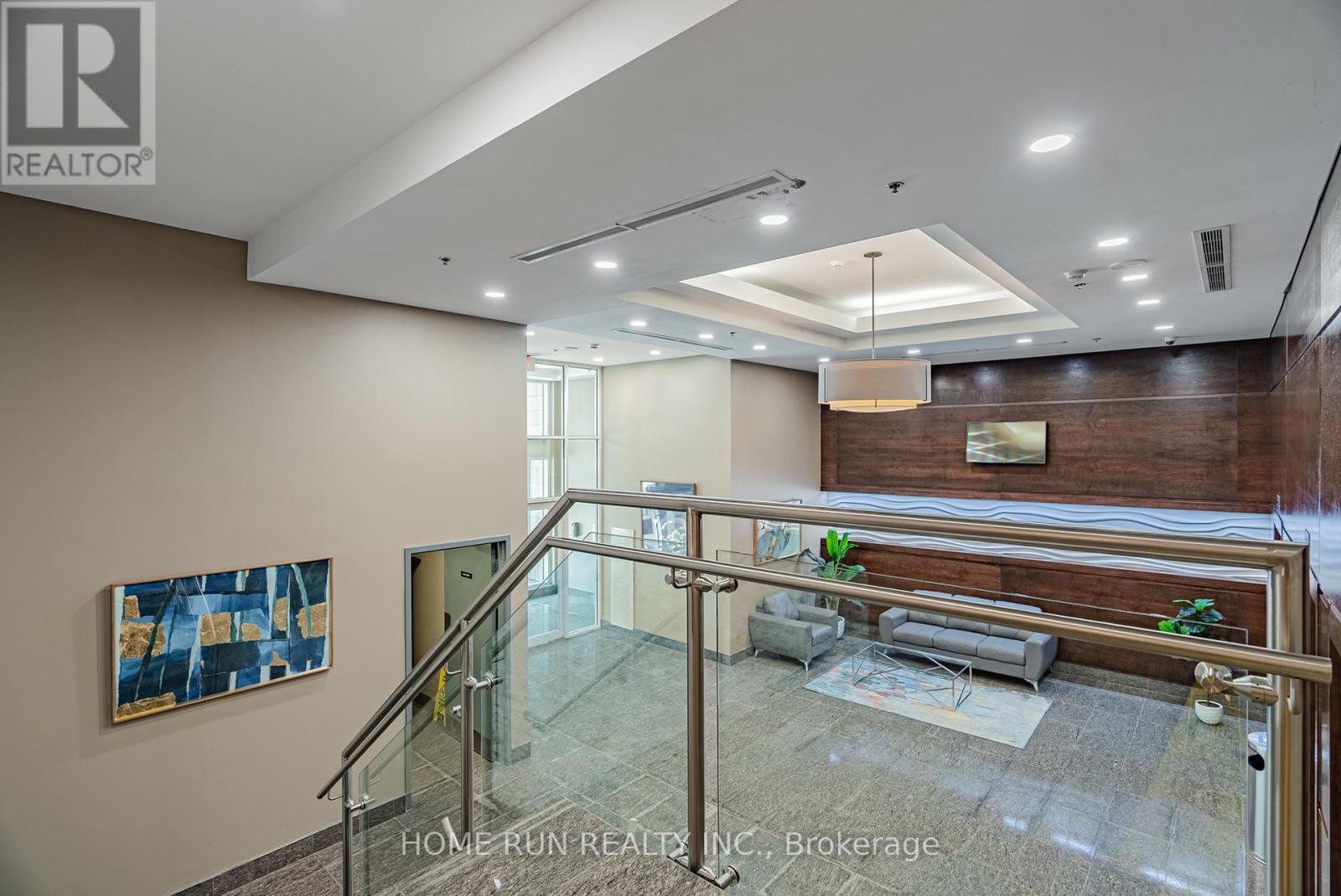 1407 - 238 Besserer Street