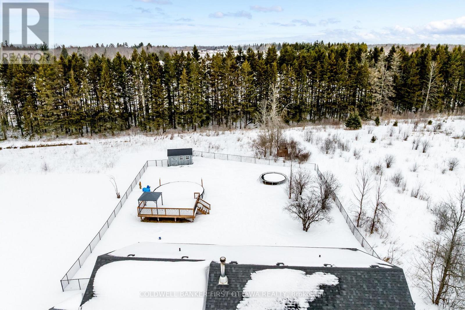 120 Stirling Crescent