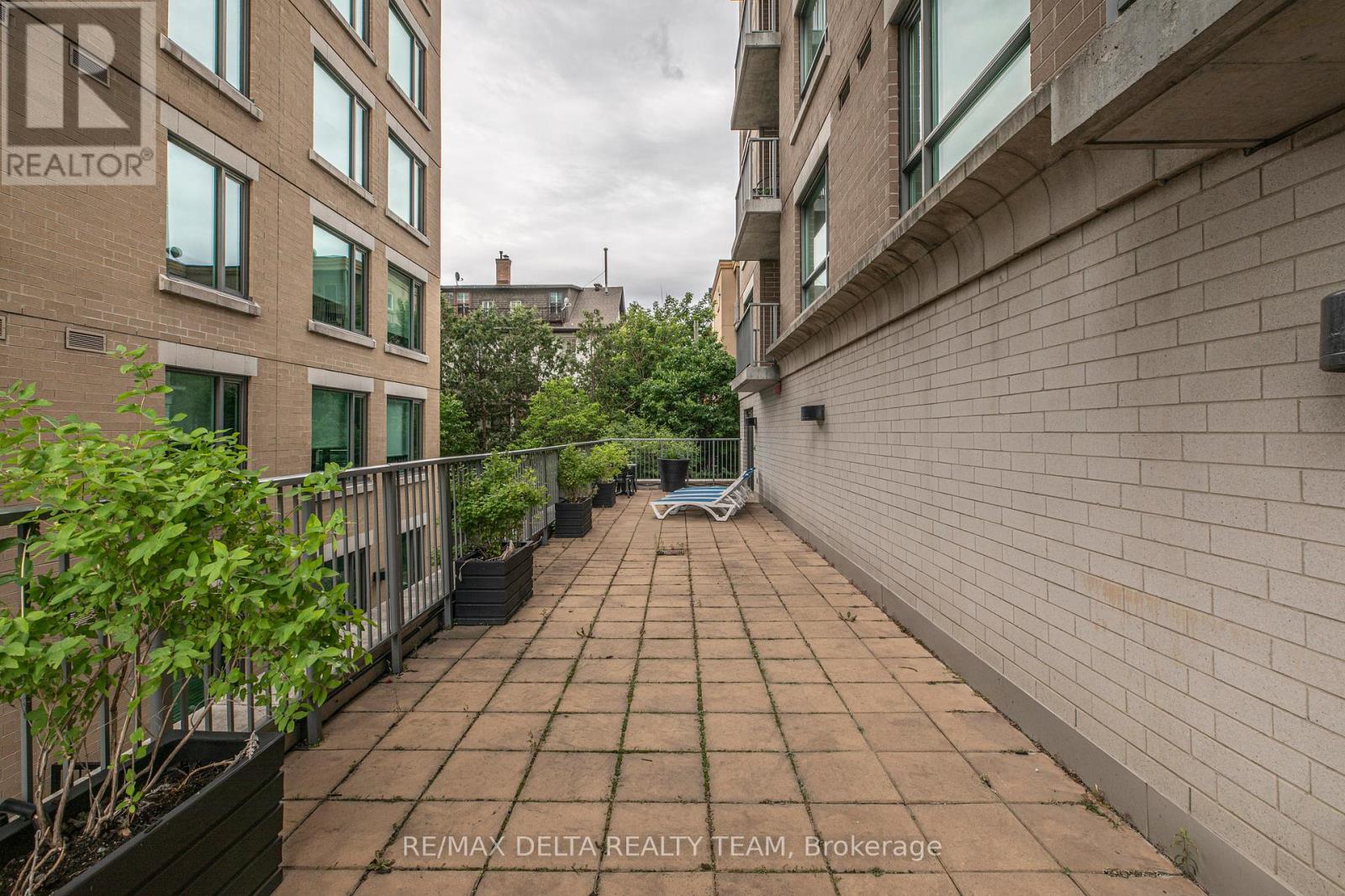 1006 - 200 Besserer Street