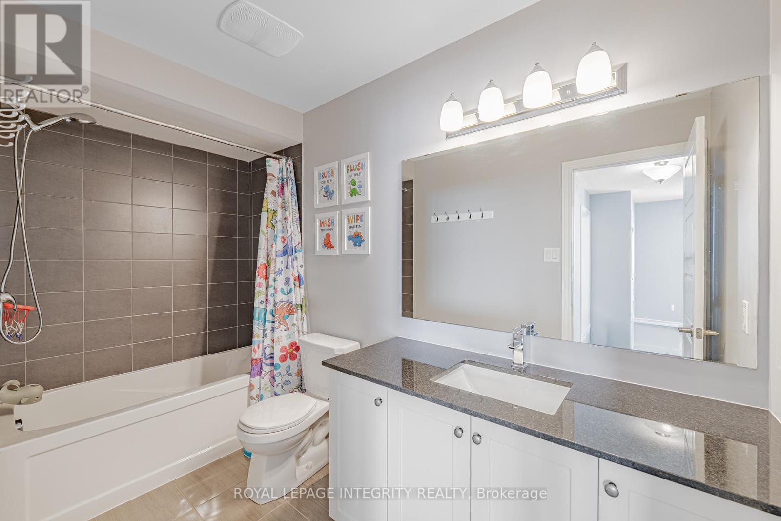 274 Brassy Minnow Crescent