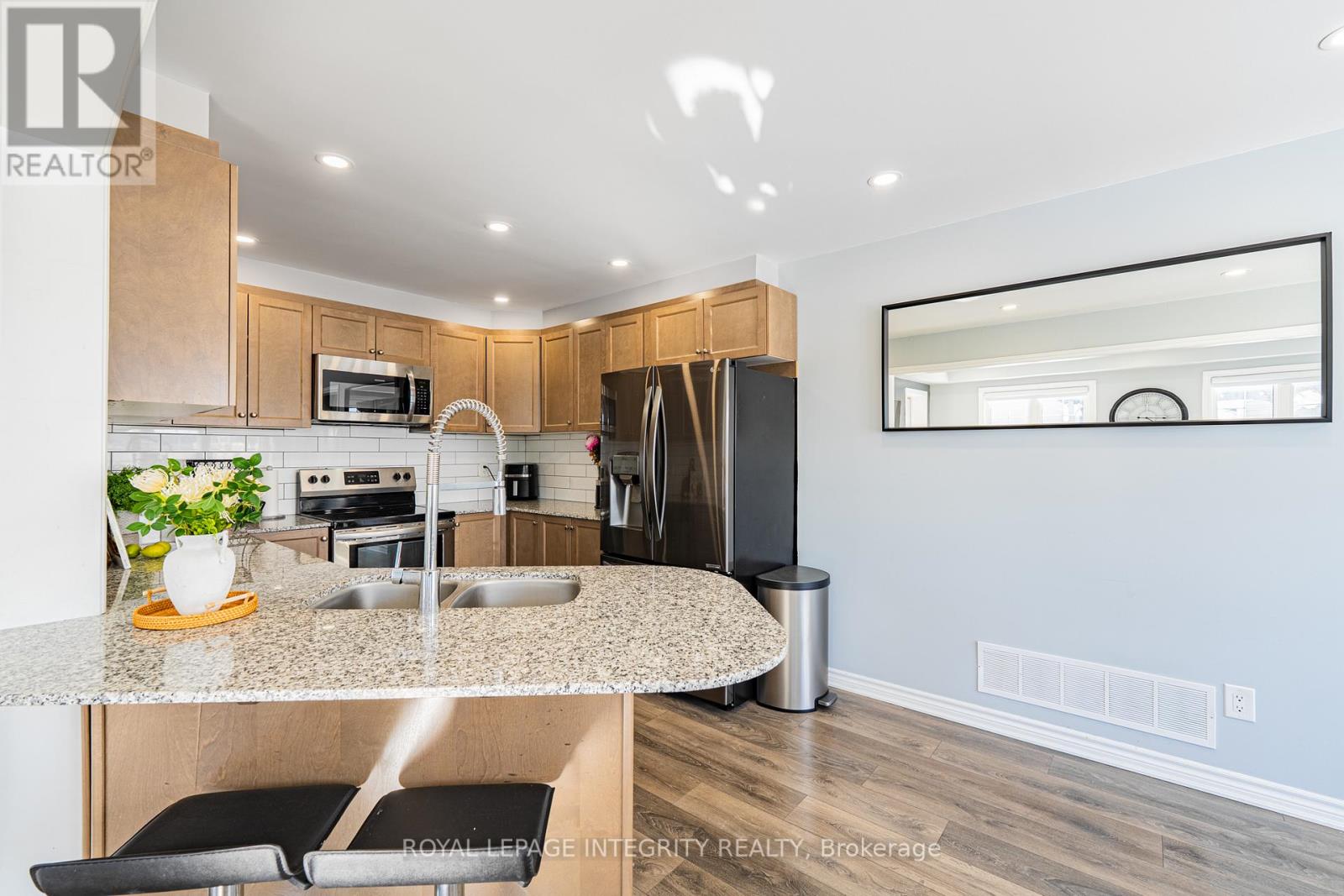 274 Brassy Minnow Crescent