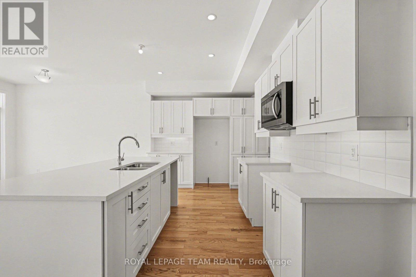 329 Whitham Crescent