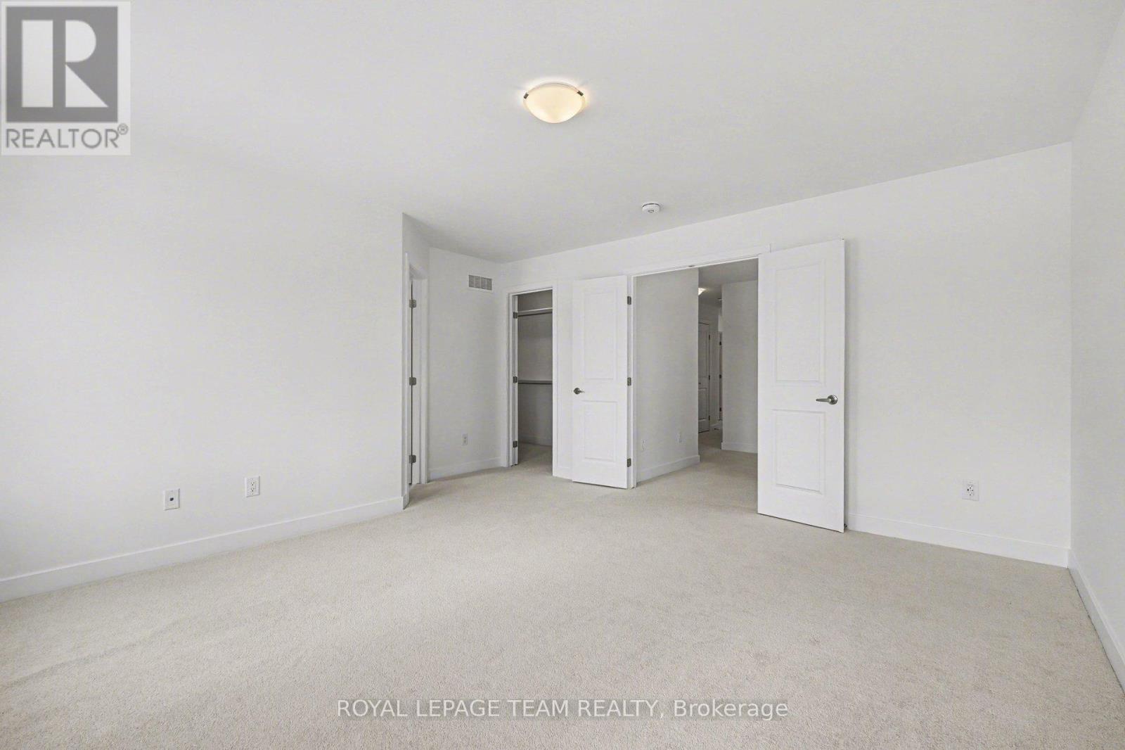 329 Whitham Crescent