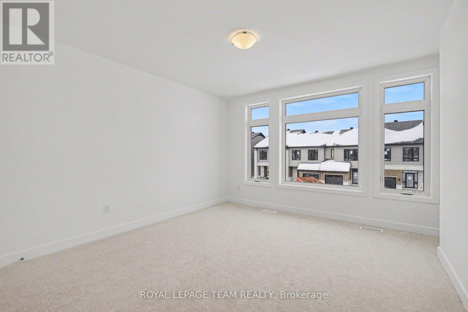 329 Whitham Crescent