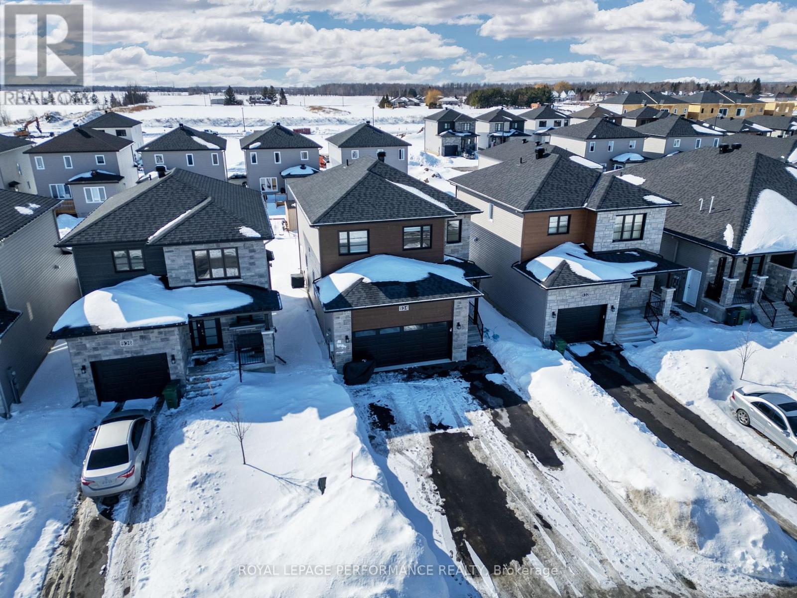 934 Chablis Crescent