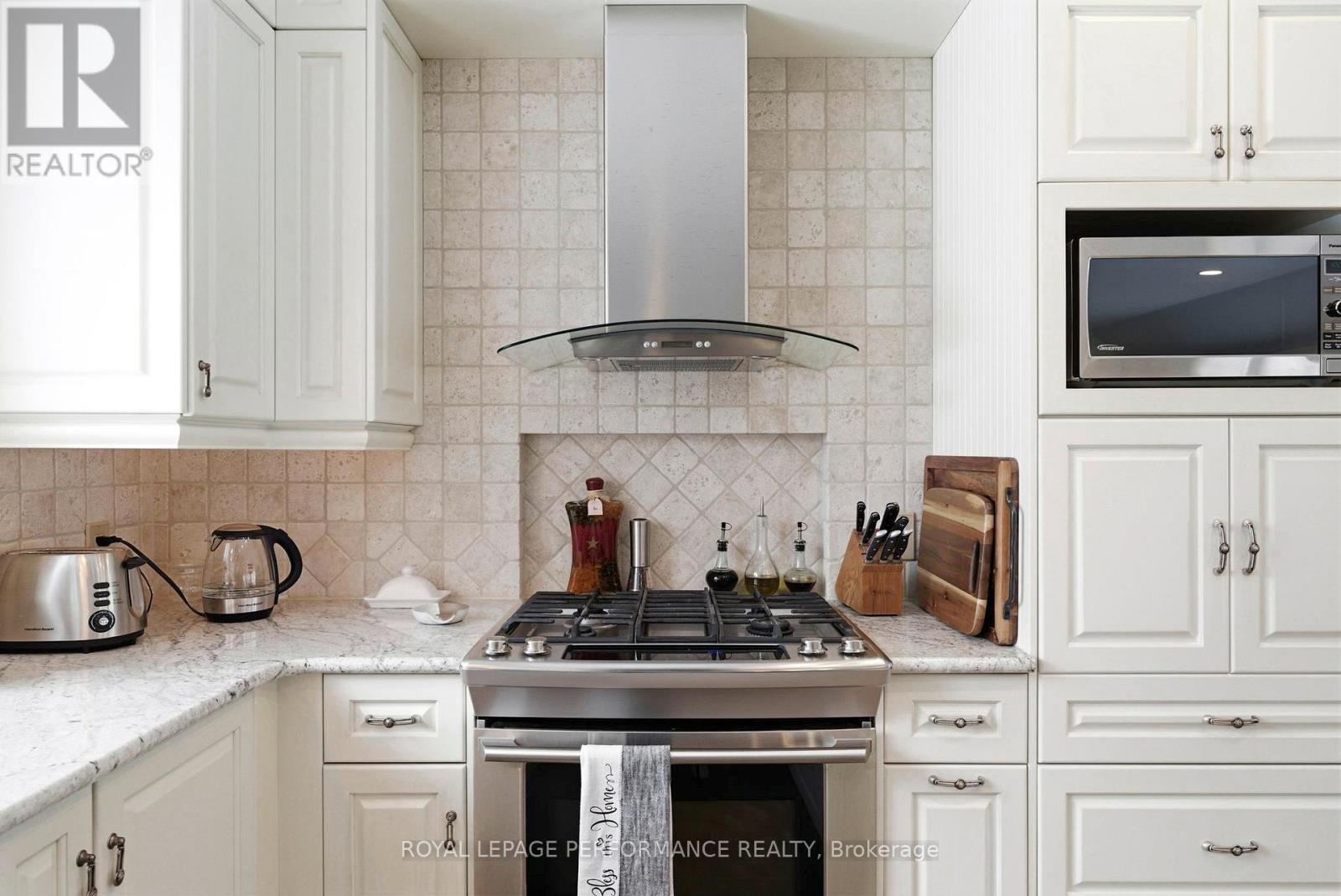 18537 Stonehouse Point Road