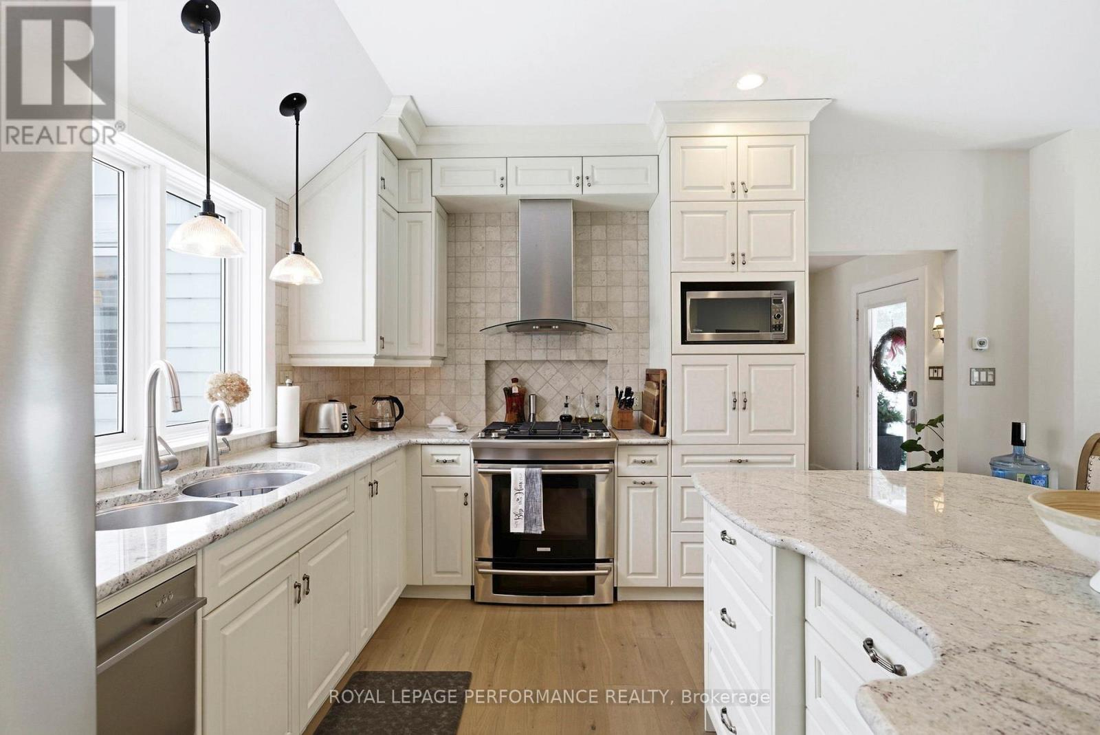 18537 Stonehouse Point Road