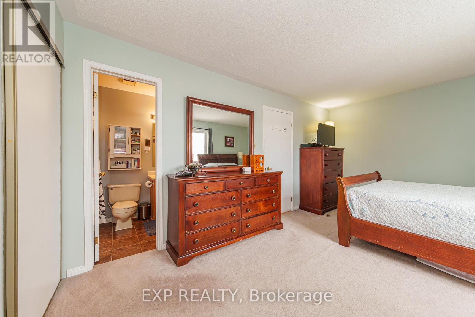 157 Huntersfield Drive