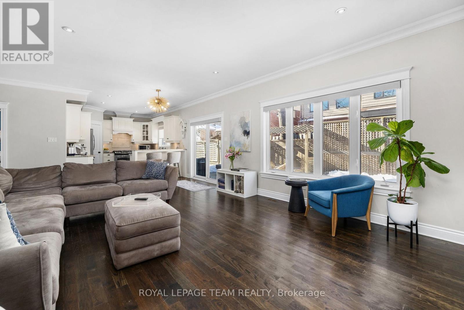 112 Cole Porter Street