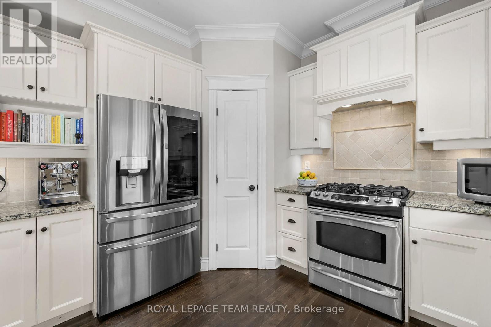 112 Cole Porter Street