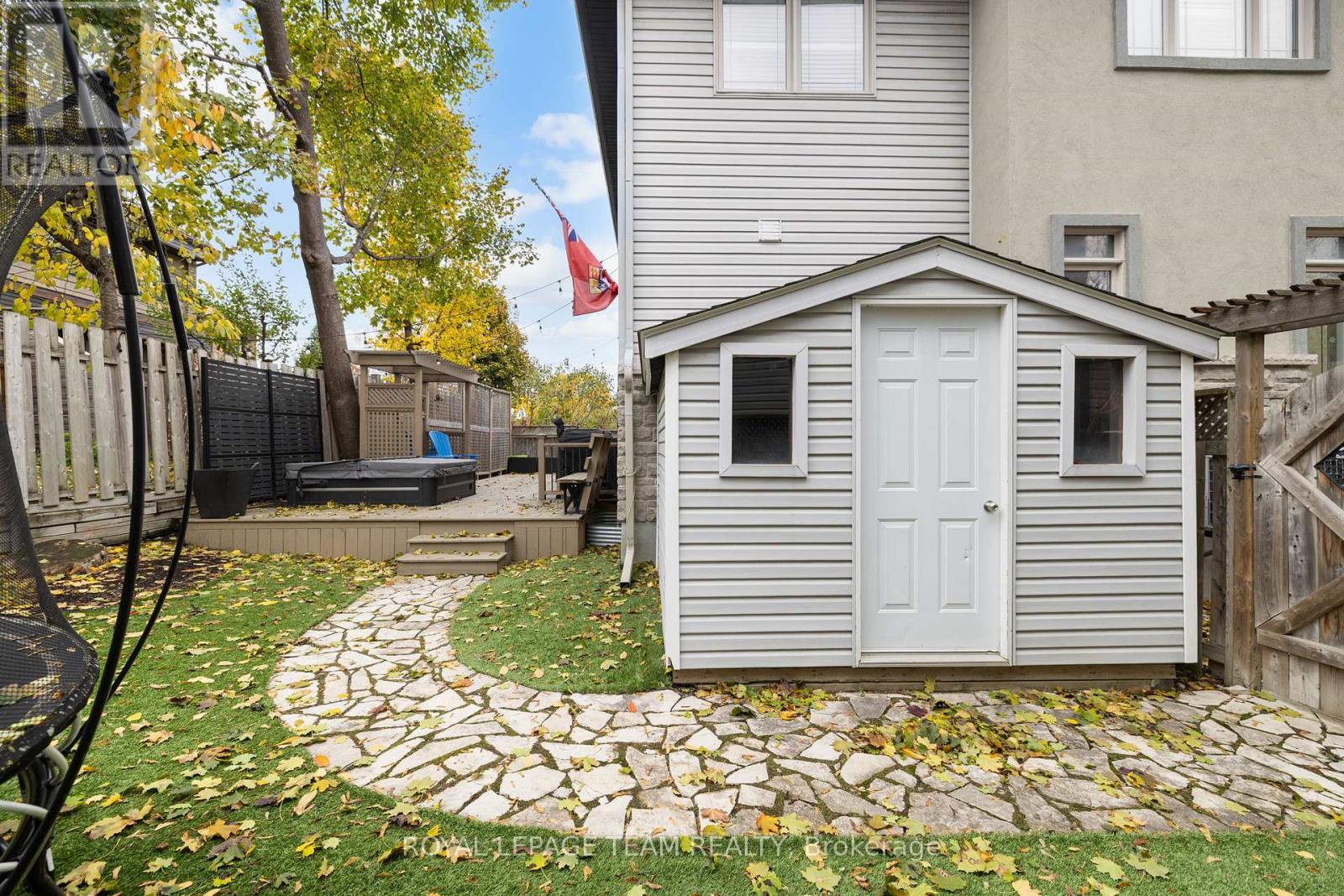 112 Cole Porter Street