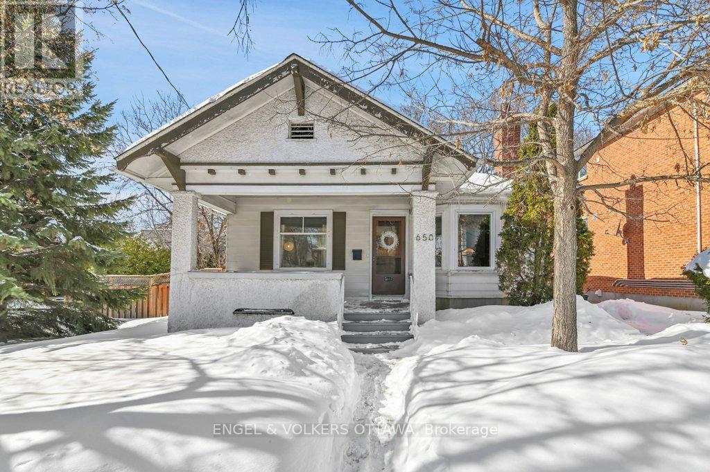 650 Churchill Avenue N