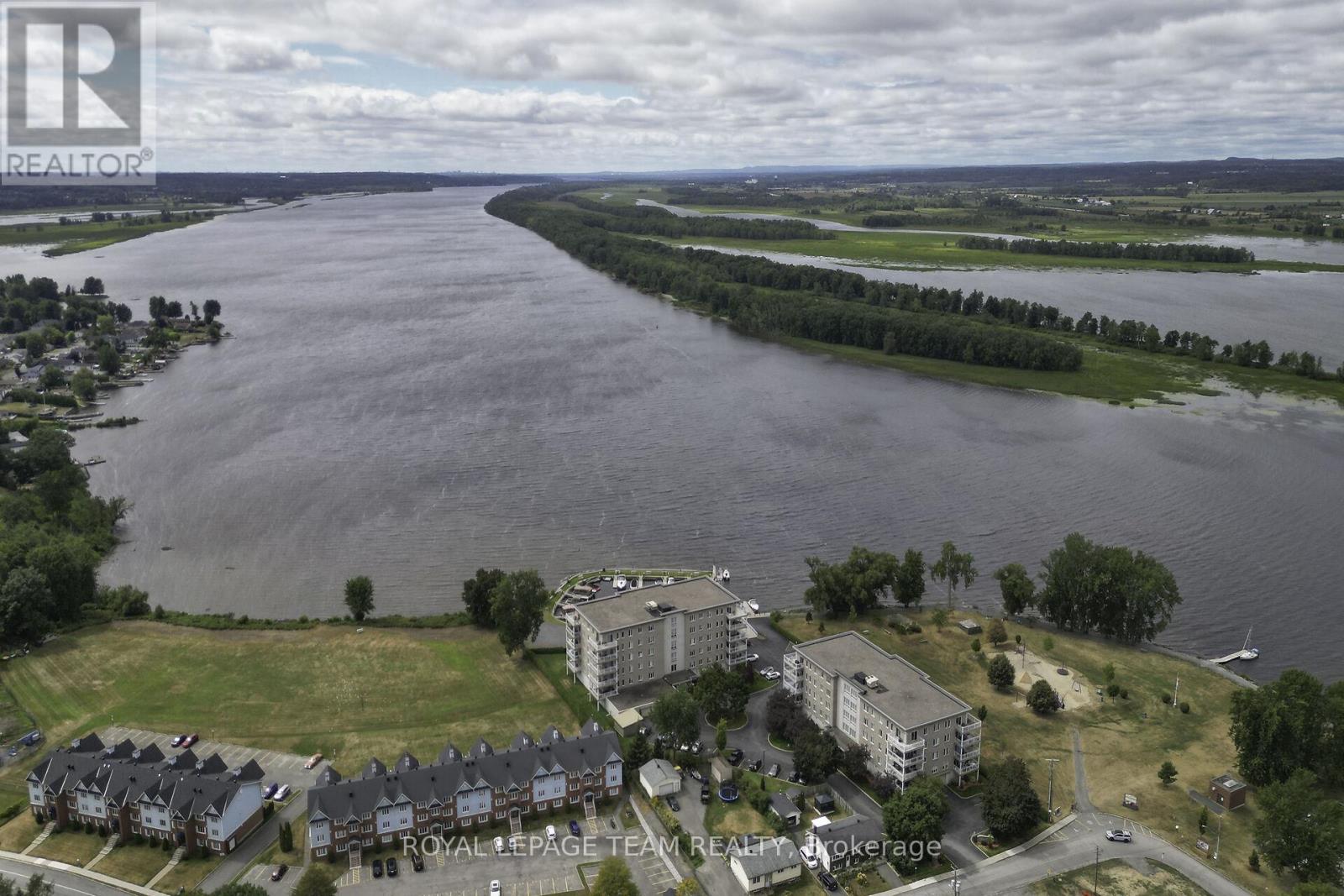 503 - 136 Edwards Street