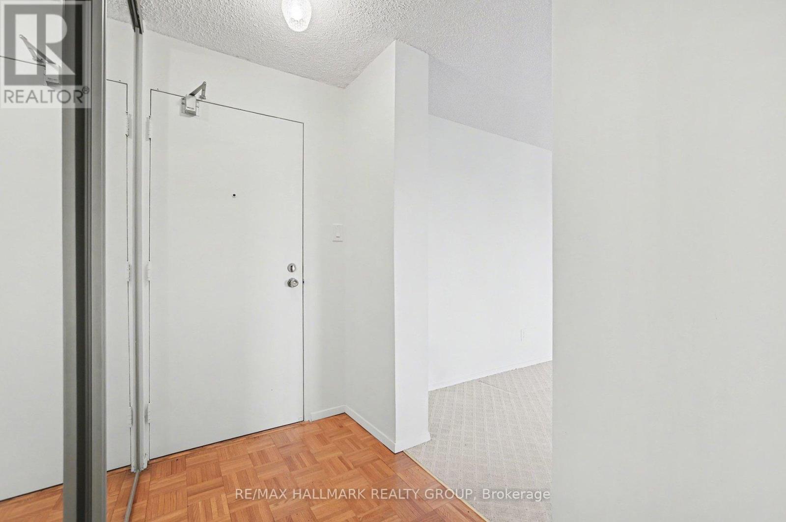 1402 - 665 Bathgate Drive