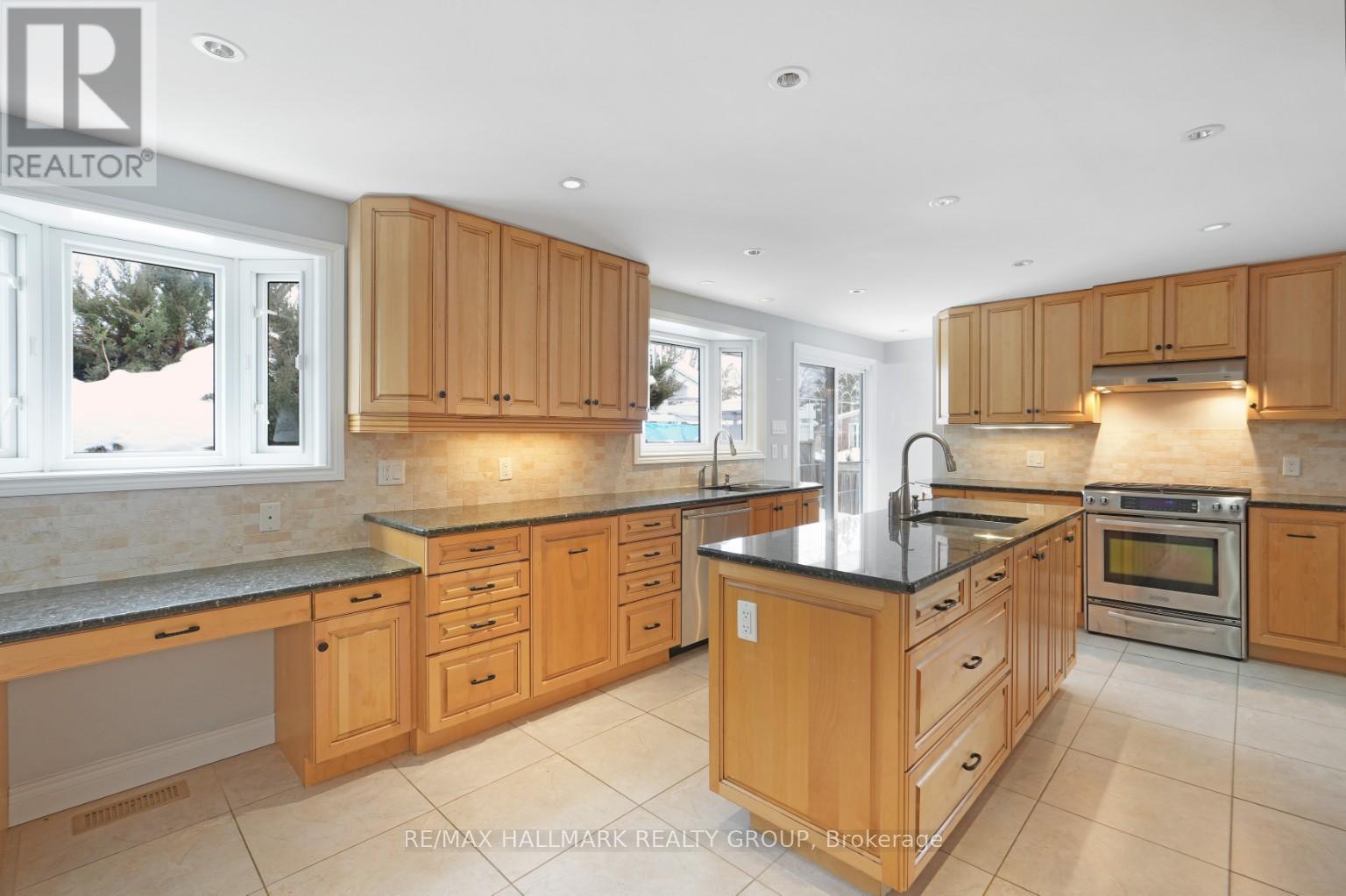 2036 Kings Grove Crescent