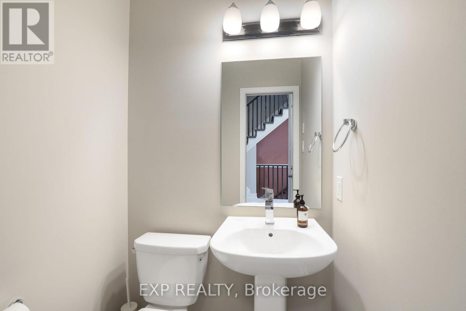 1053 Lunar Glow Crescent