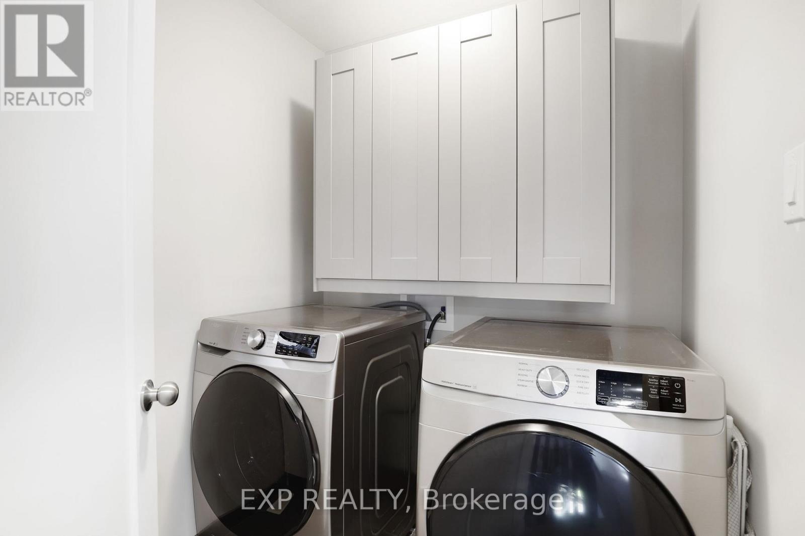 1053 Lunar Glow Crescent