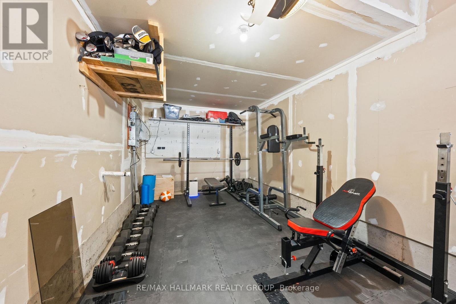 128 Sunshine Crescent