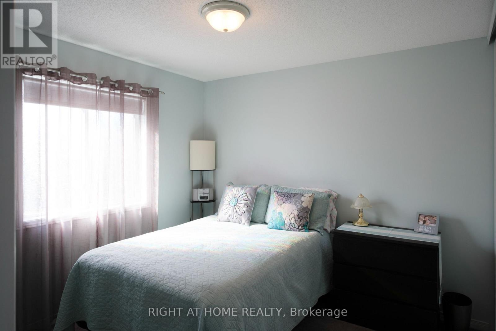 23 Fairview Crescent