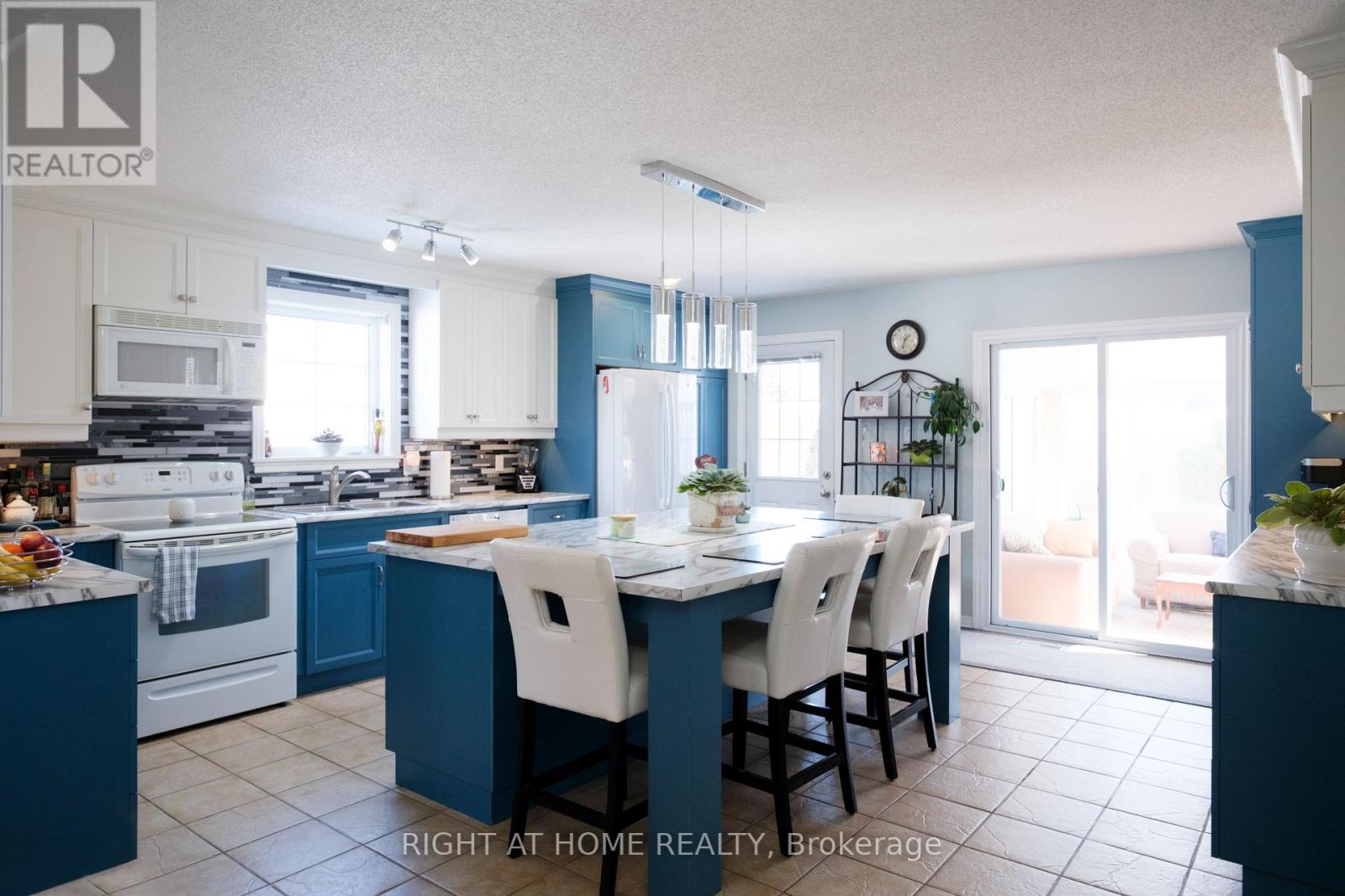 23 Fairview Crescent