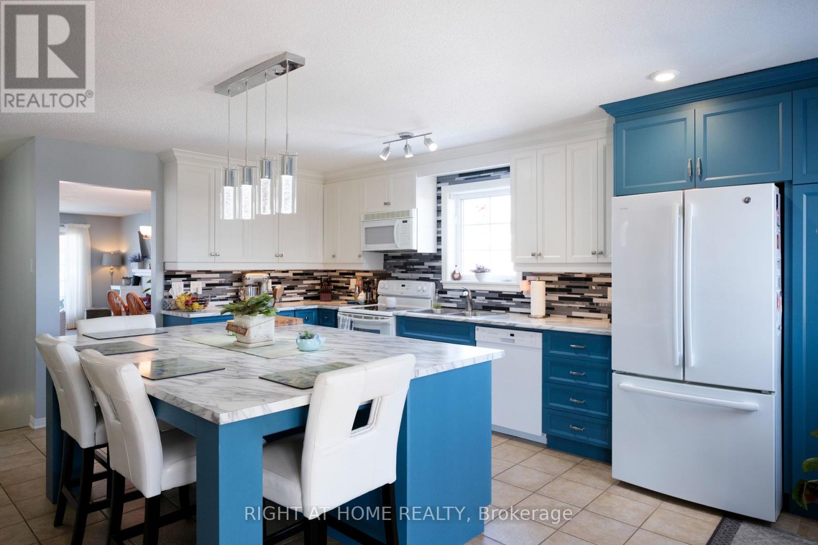 23 Fairview Crescent