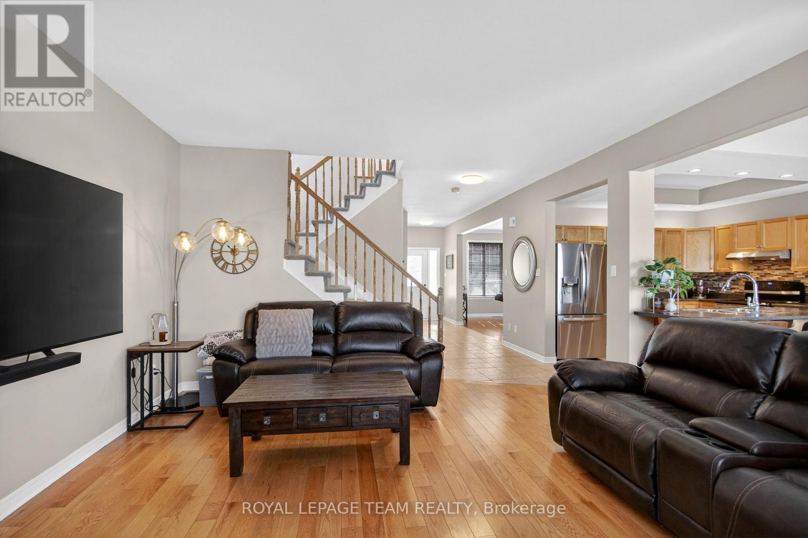 6291 Ottawa Street W