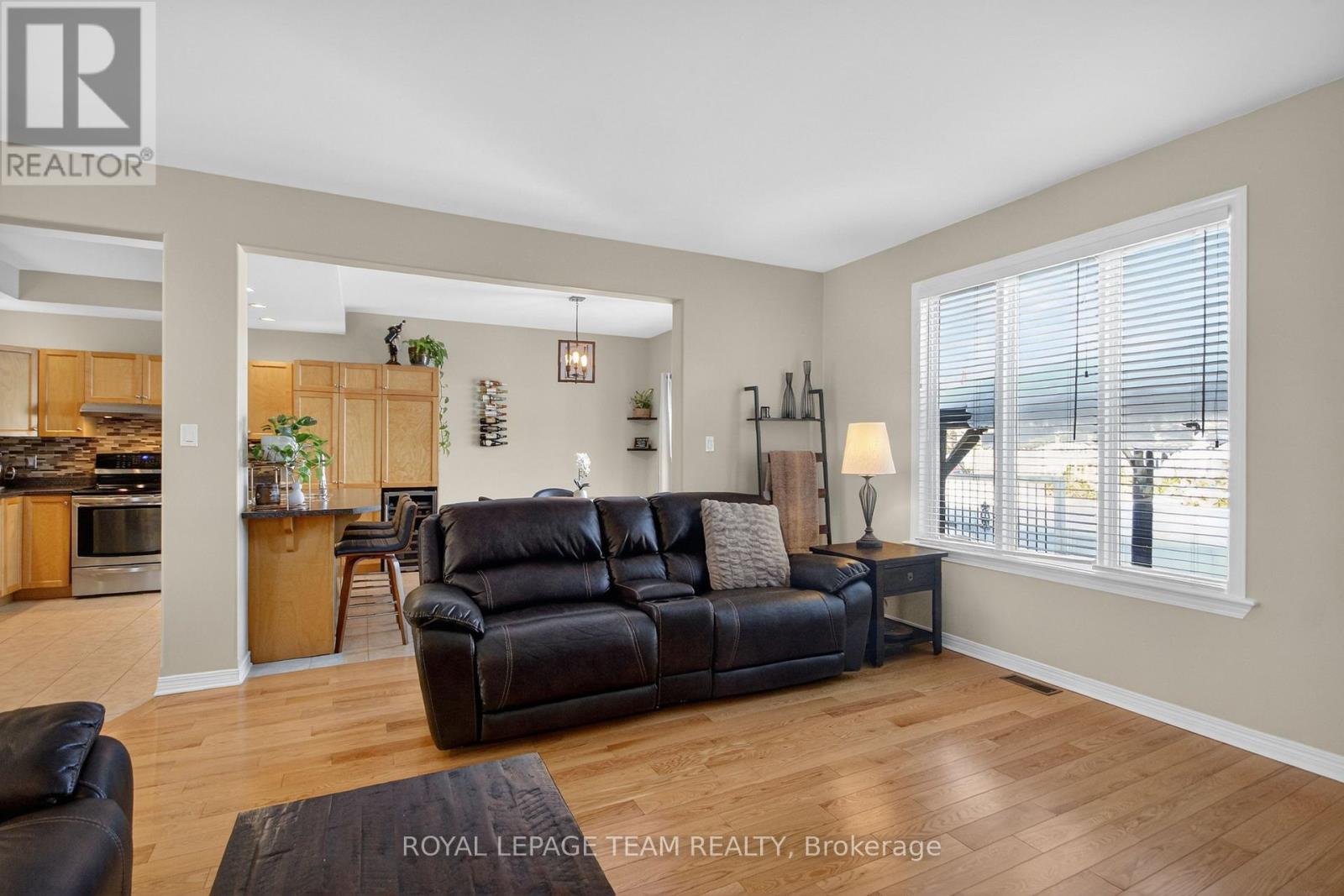 6291 Ottawa Street W