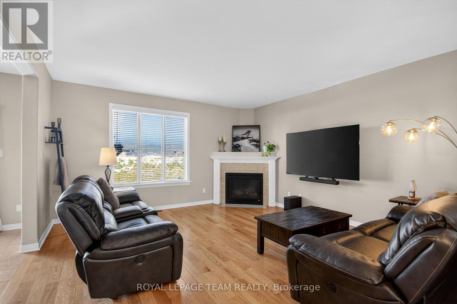 6291 Ottawa Street W