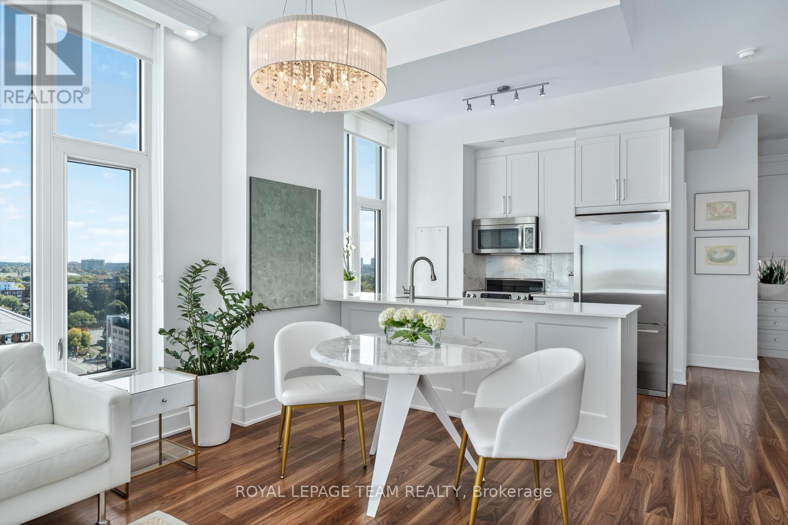 Ph3 - 118 Holmwood Avenue