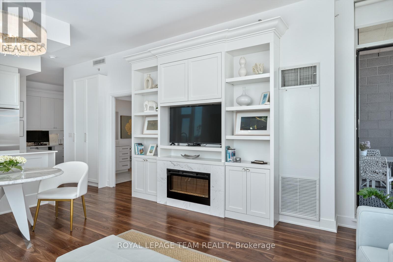 Ph3 - 118 Holmwood Avenue