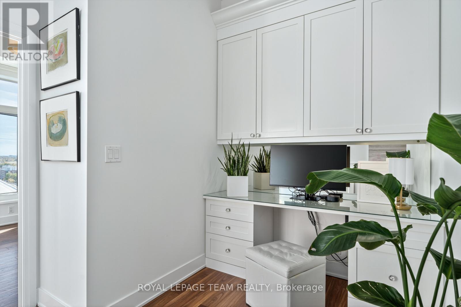 Ph3 - 118 Holmwood Avenue