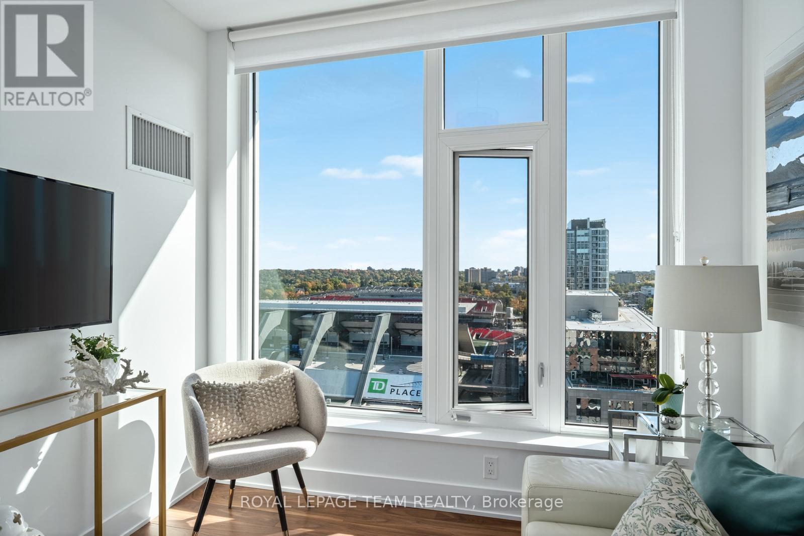 Ph3 - 118 Holmwood Avenue