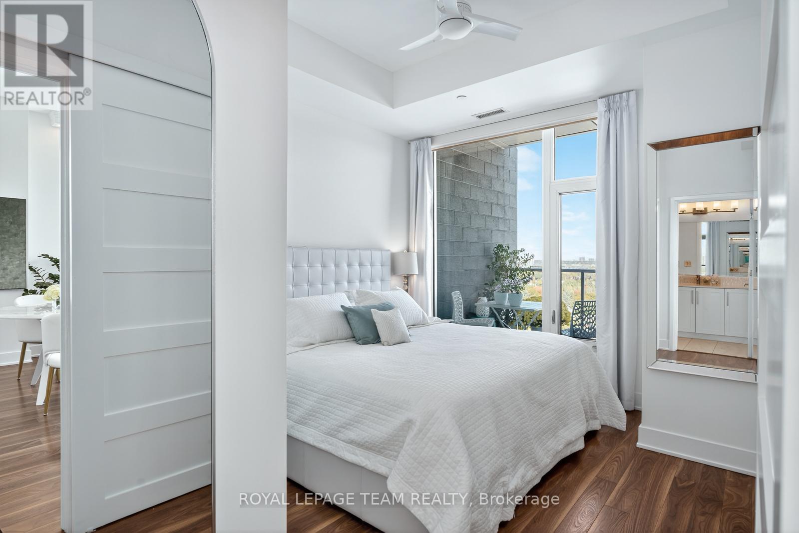 Ph3 - 118 Holmwood Avenue