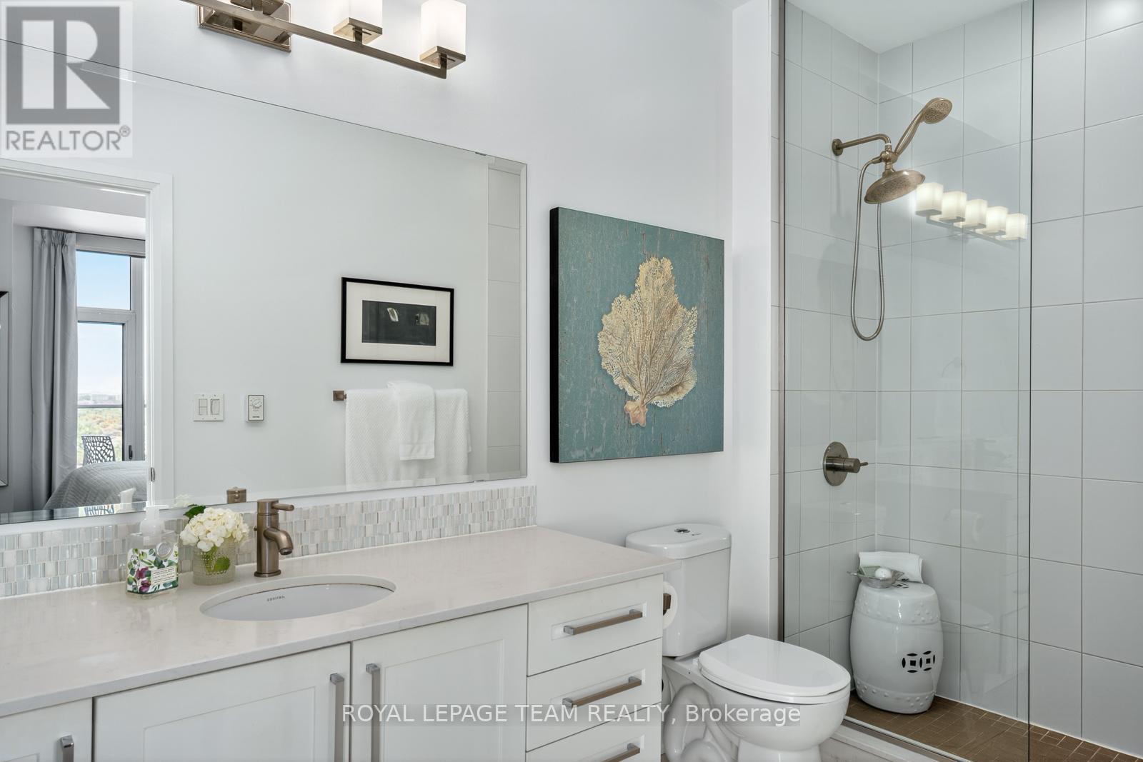 Ph3 - 118 Holmwood Avenue