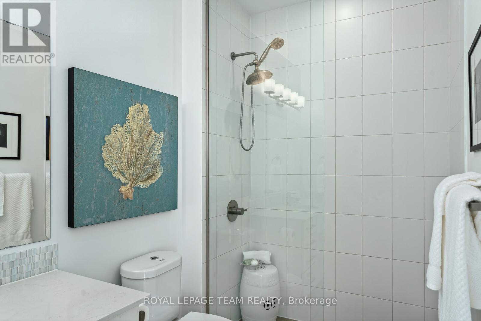 Ph3 - 118 Holmwood Avenue