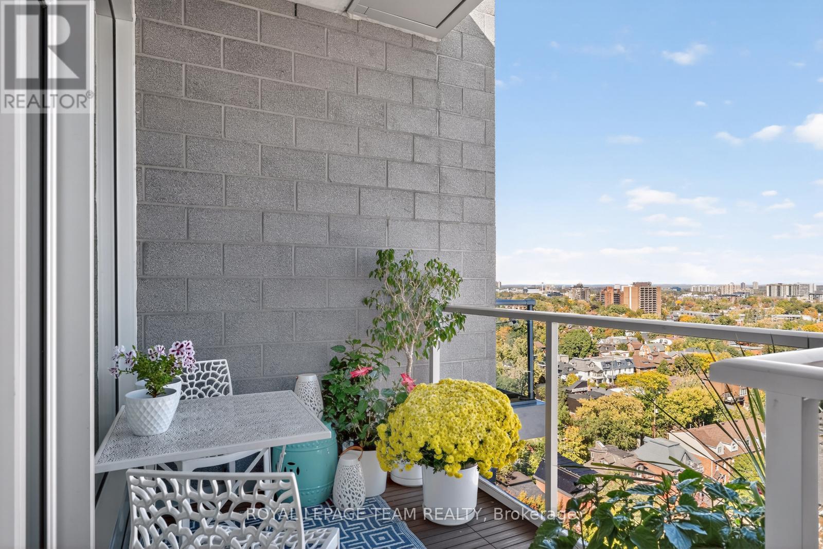 Ph3 - 118 Holmwood Avenue