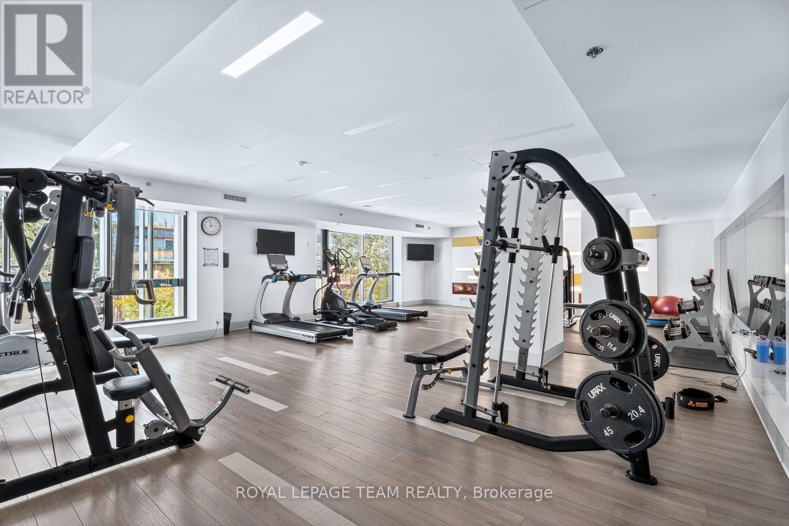 Ph3 - 118 Holmwood Avenue