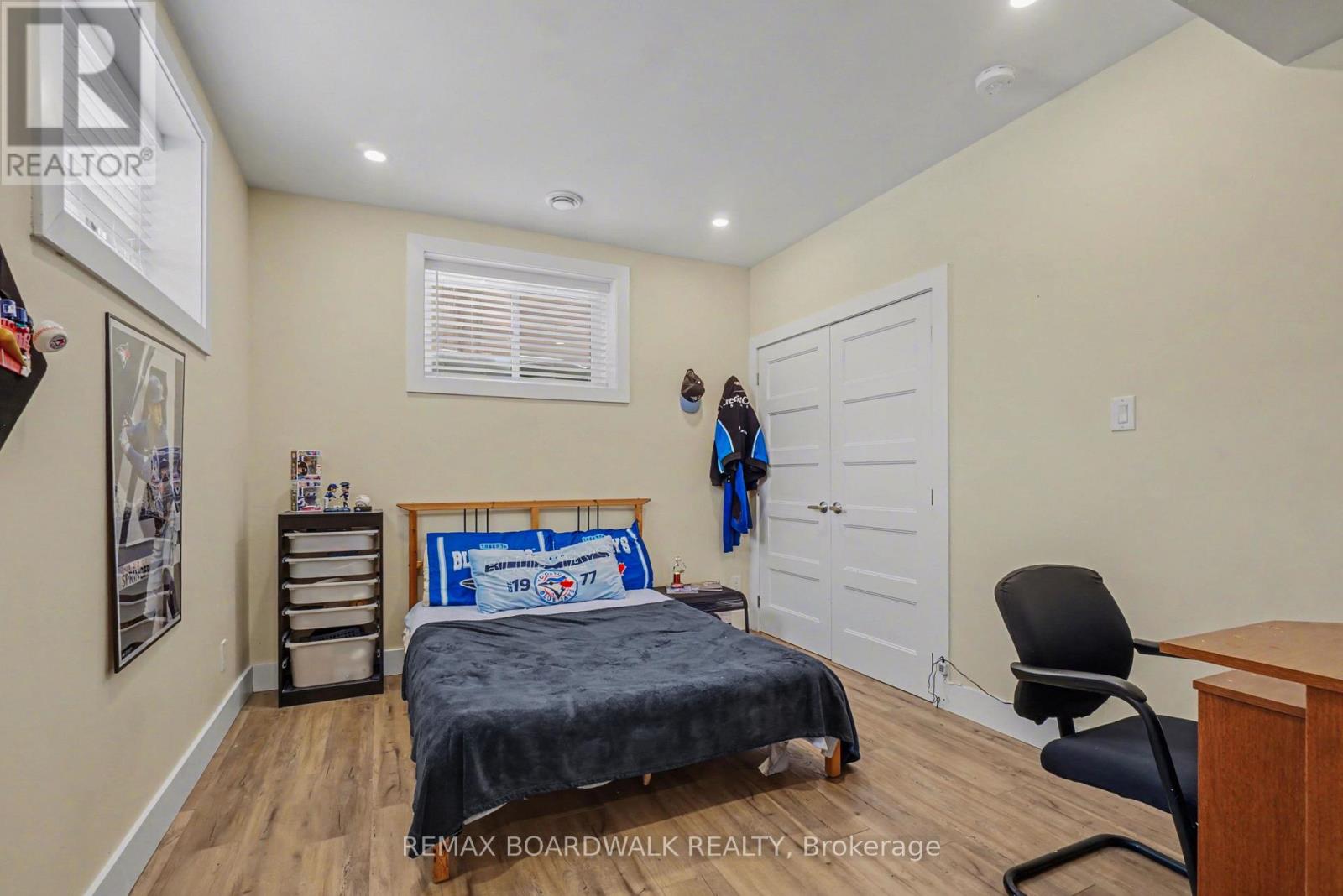 87 Cobblestone Drive